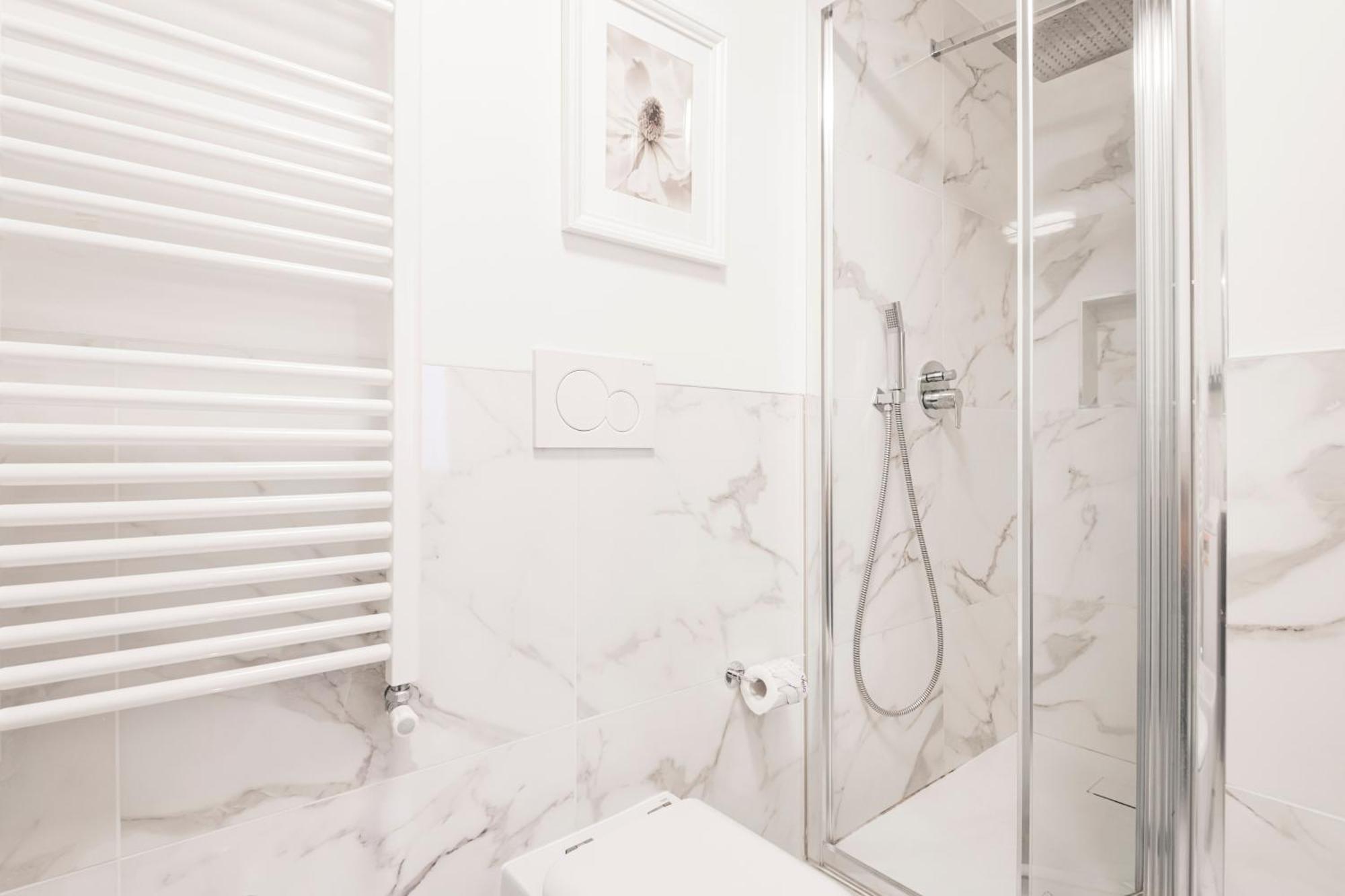 Easylife - Appartamento Elegante Moderno E Accogliente - La Tua Oasi In Citta Milan Exterior photo